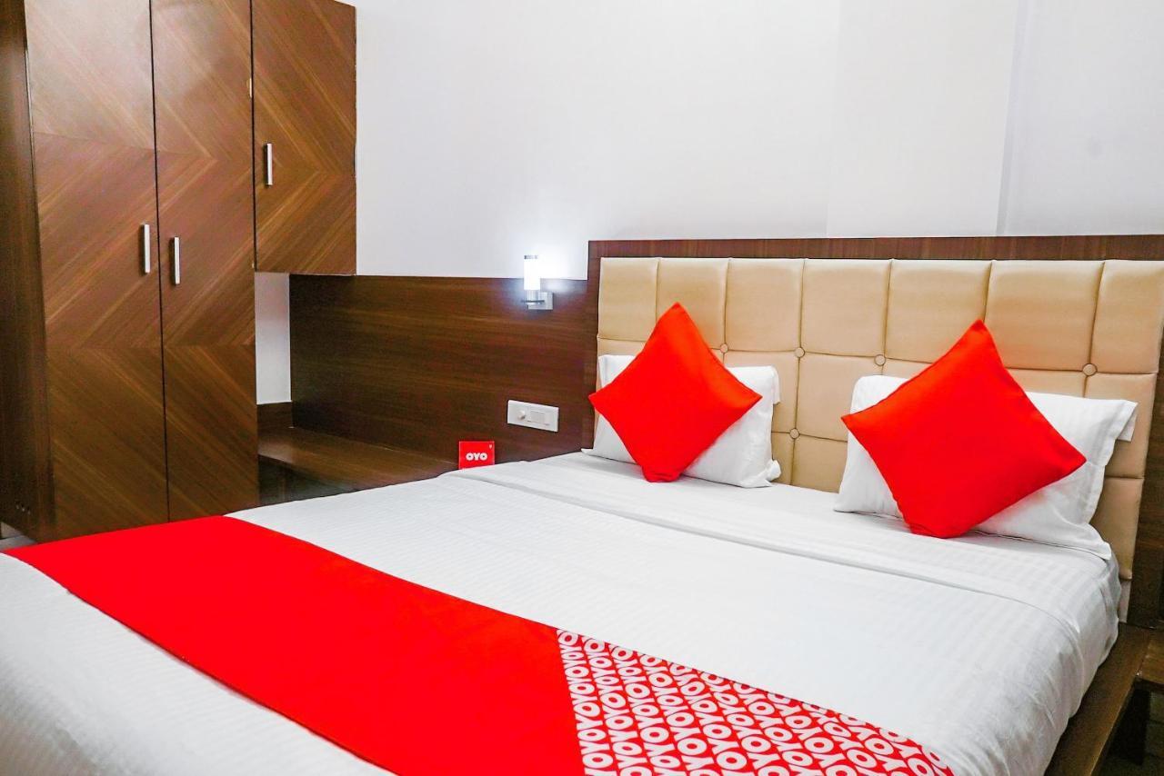 Oyo 15541 Pearl Inn Pune Ngoại thất bức ảnh